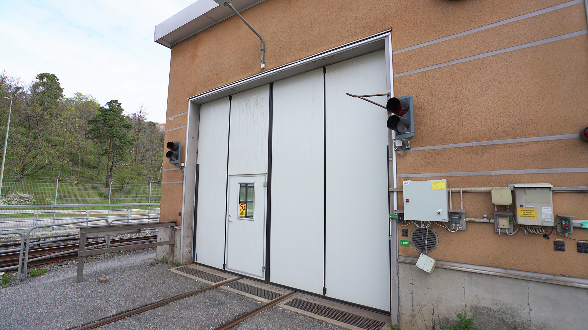 Heving & Hägglund - Referens Projekt - Tunnelbanetvätt Nybodadepån