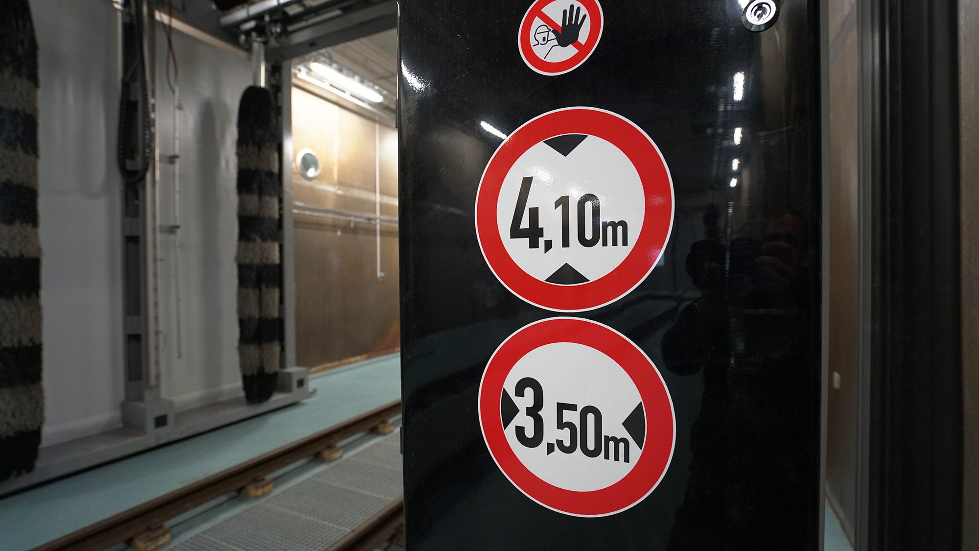 Heving & Hägglund - Referens Projekt - Tunnelbanetvätt Vällingbydepån